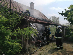Családi ház terasza égett Tiszaföldváron