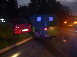Két autó ütközött Jászberényben