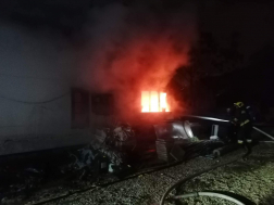 Egy ikerház egyik lakása égett Cibakházán