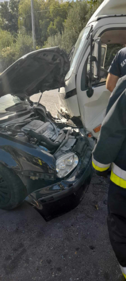 Kisteherautóval ütközött egy autó Túrkevén