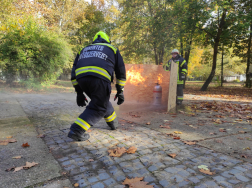 Önkéntesek oltották a gázpalackokat