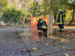 Önkéntesek oltották a gázpalackokat