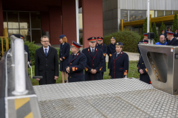 Hetvenkét új gépjármű és számos eszköz talált gazdára