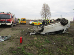 Lesodródott az útról egy autó Mezőtúrnál