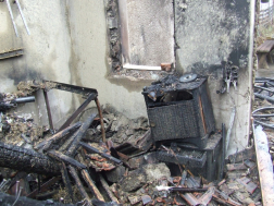 Kigyulladt egy melléképület Törökszentmiklóson