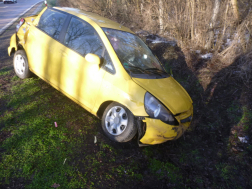 Felborult egy gépkocsi Jászjákóhalmánál