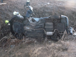 Lesodródott egy gépkocsi Jászberénynél