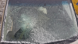 Busszal ütközött egy autó Szelevénynél