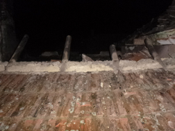 Leégett egy melléképület Jászdózsán