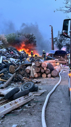 Nagy mennyiségű hulladék égett Szolnokon