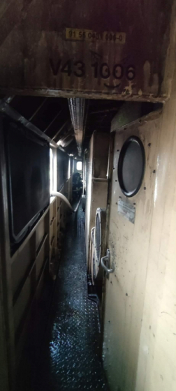 Kigyulladt egy villanymozdony Szajolban