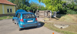 Két autó ütközött Törökszentmiklóson