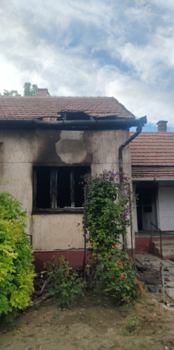 Szoba égett egy abádszalóki házban