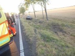 Árokba csapódott egy autó a 32-es főúton