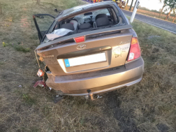 Árokba csapódott egy autó a 32-es főúton