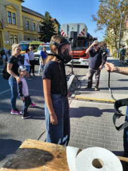 Tűzoltókkal volt teljes a jászberényi Kéklámpás Nap