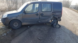 Két autó ütközött Tiszaszőlősnél